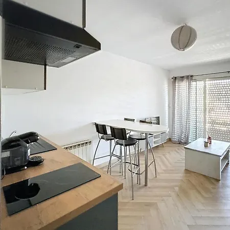 Charmant Studio Confort Apartment